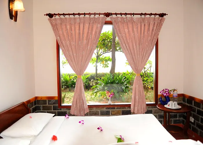 Vinh Suong Seaside And Phan Thiết