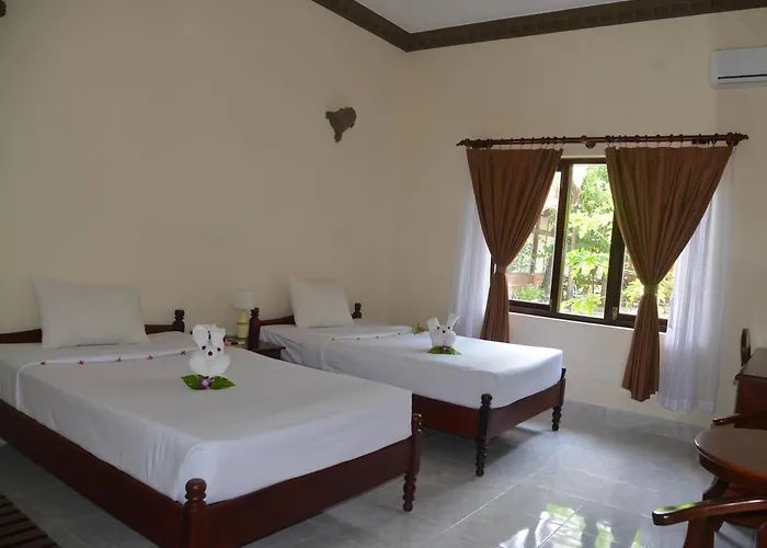 Vinh Suong Seaside And Khu nghỉ mát 3*